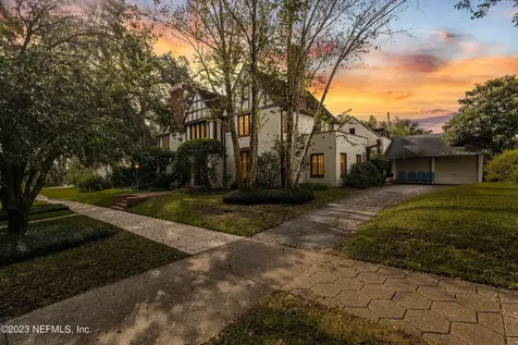 1816 Avondale Circle Jacksonville FL 32205