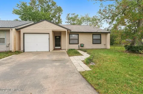 3502 Tiara Way W Jacksonville FL 32223