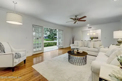 7070 Salamanca Avenue Jacksonville FL 32217