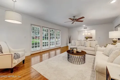 7070 Salamanca Avenue Jacksonville FL 32217