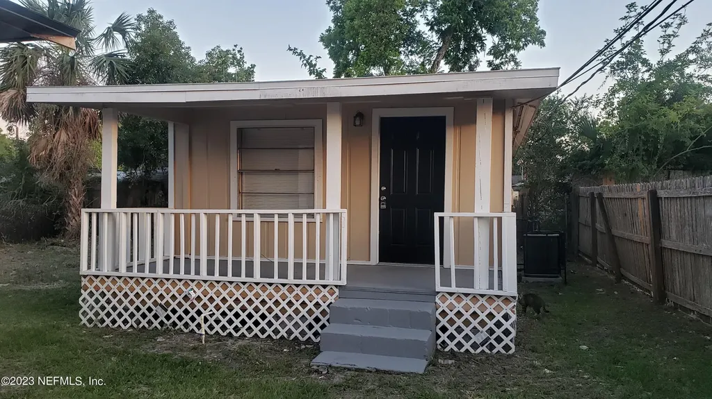 1744 W 17th Street Jacksonville FL 32209