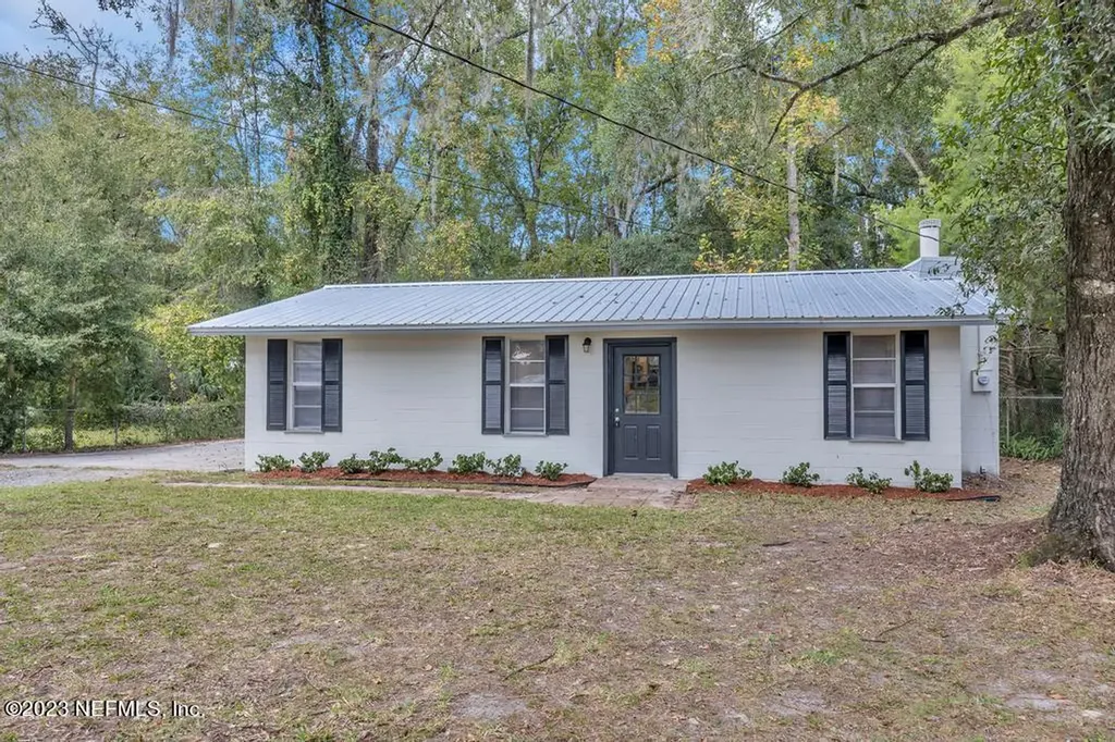 2409 Russell Road Green Cove Springs FL 32043