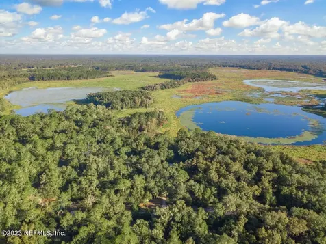 138 Tucker Lake Road Melrose FL 32666