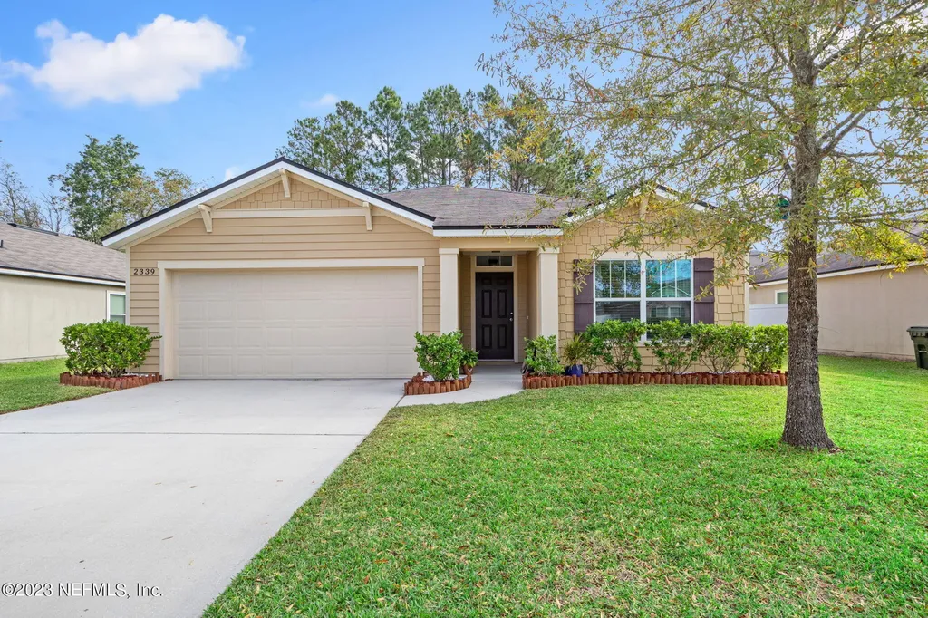 2339 Bonnie Lakes Drive Green Cove Springs FL 32043