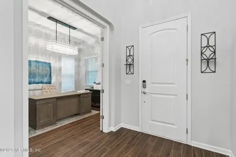 2986 Montilla Drive Jacksonville FL 32246