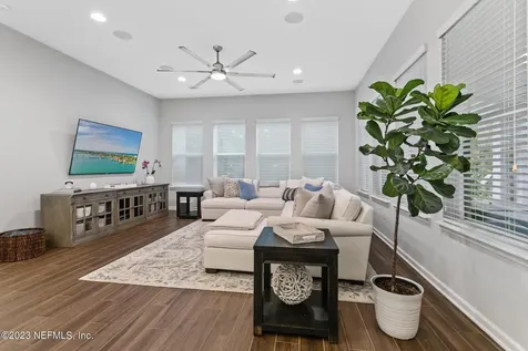 2986 Montilla Drive Jacksonville FL 32246