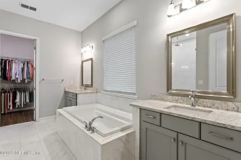 2986 Montilla Drive Jacksonville FL 32246