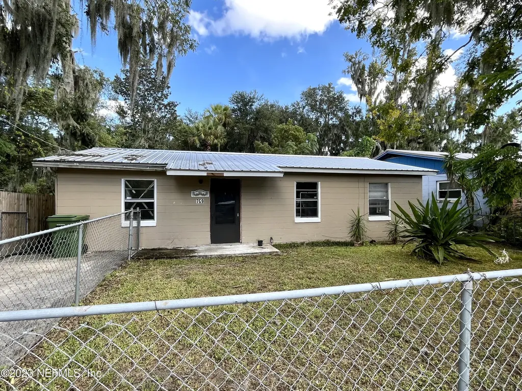 709 N 11th Street Palatka FL 32177