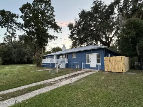 322 S 17th Street Palatka FL 32177