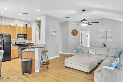 2493 Creekfront Drive Green Cove Springs FL 32043