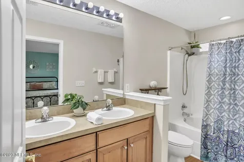 2493 Creekfront Drive Green Cove Springs FL 32043
