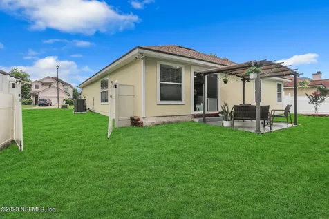 2493 Creekfront Drive Green Cove Springs FL 32043