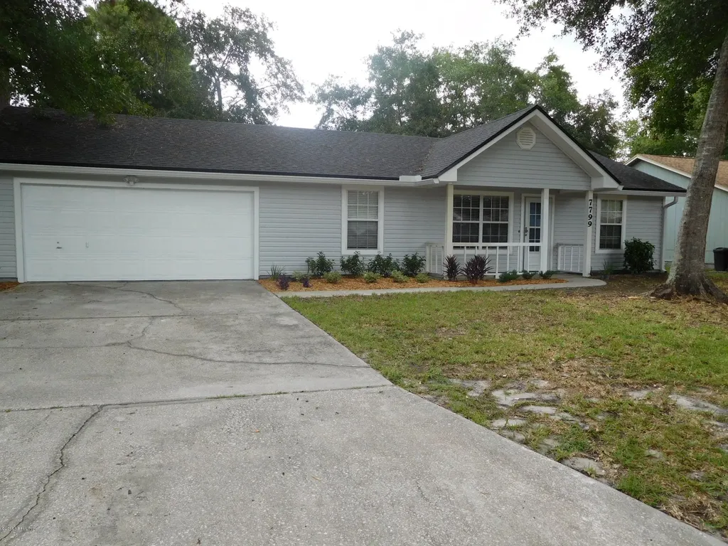 7799 Hunters Lake Circle S Jacksonville FL 32210