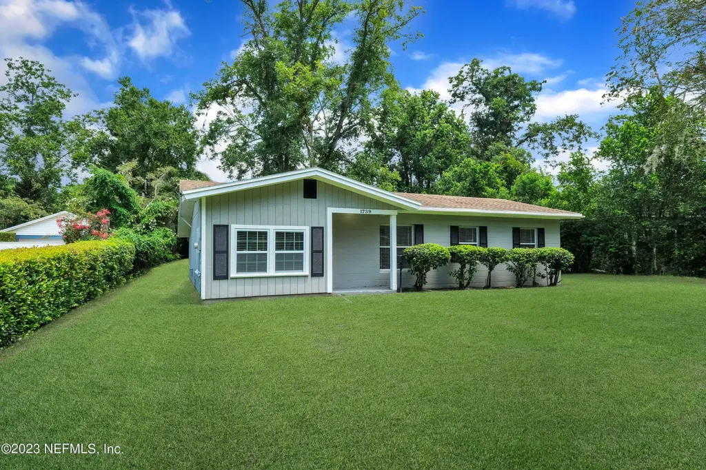 1739 Loyola Drive N Jacksonville FL 32218