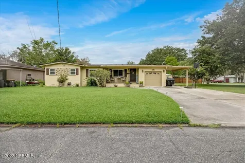 4604 Solandra Circle E Jacksonville FL 32210