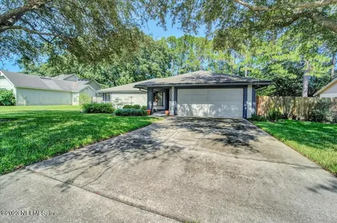 2017 Indian Springs Drive Jacksonville FL 32246