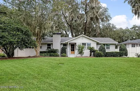 4249 Robin Hood Road Jacksonville FL 32210