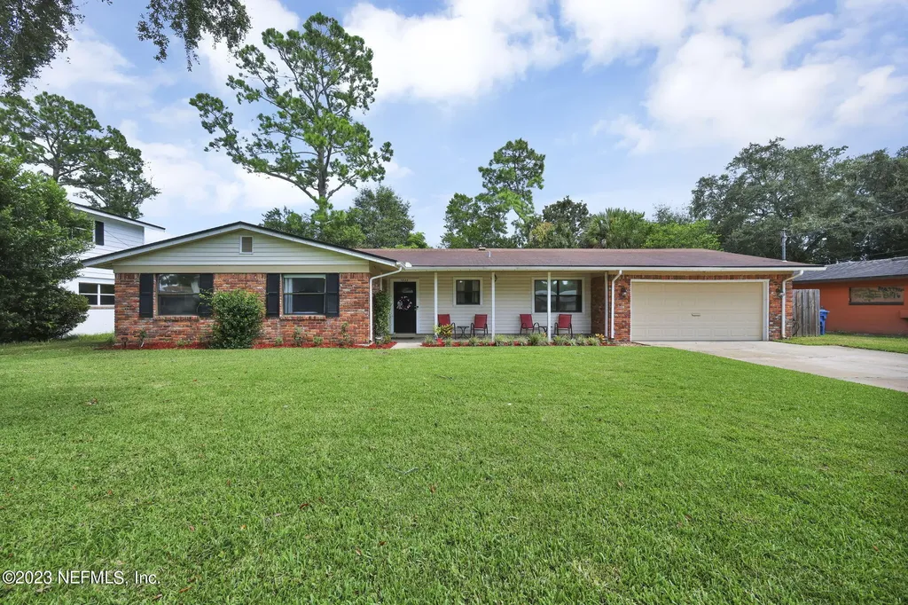 1835 Dalamon Street Jacksonville FL 32211