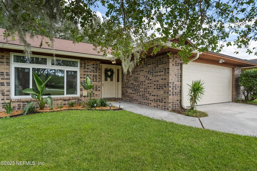 6219 Lindenwood Court N Jacksonville FL 32244