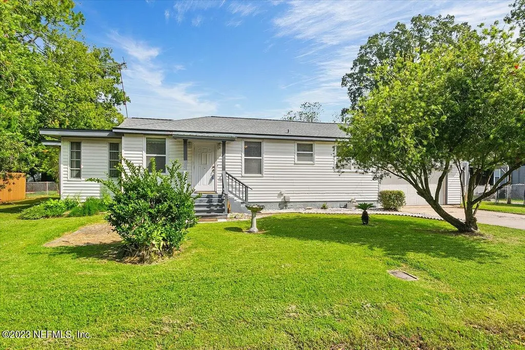 5225 Rosselle Street Jacksonville FL 32254