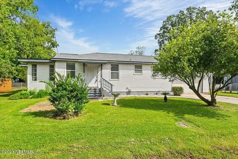 5225 Rosselle Street Jacksonville FL 32254