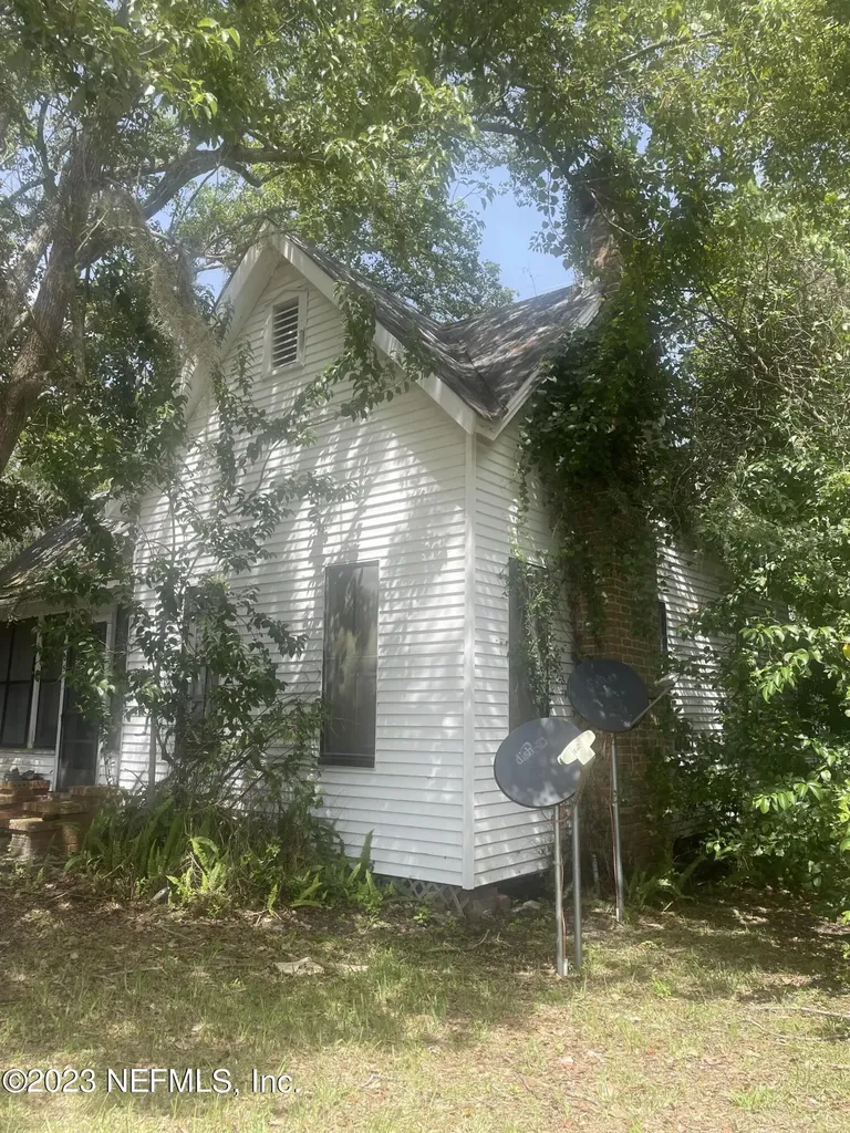 205 S Lake Avenue Lake Butler FL 32054