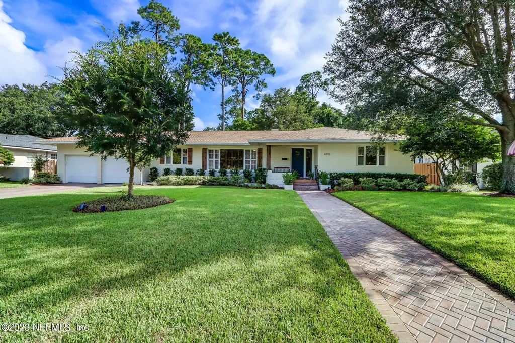 6951 Salamanca Avenue Jacksonville FL 32217