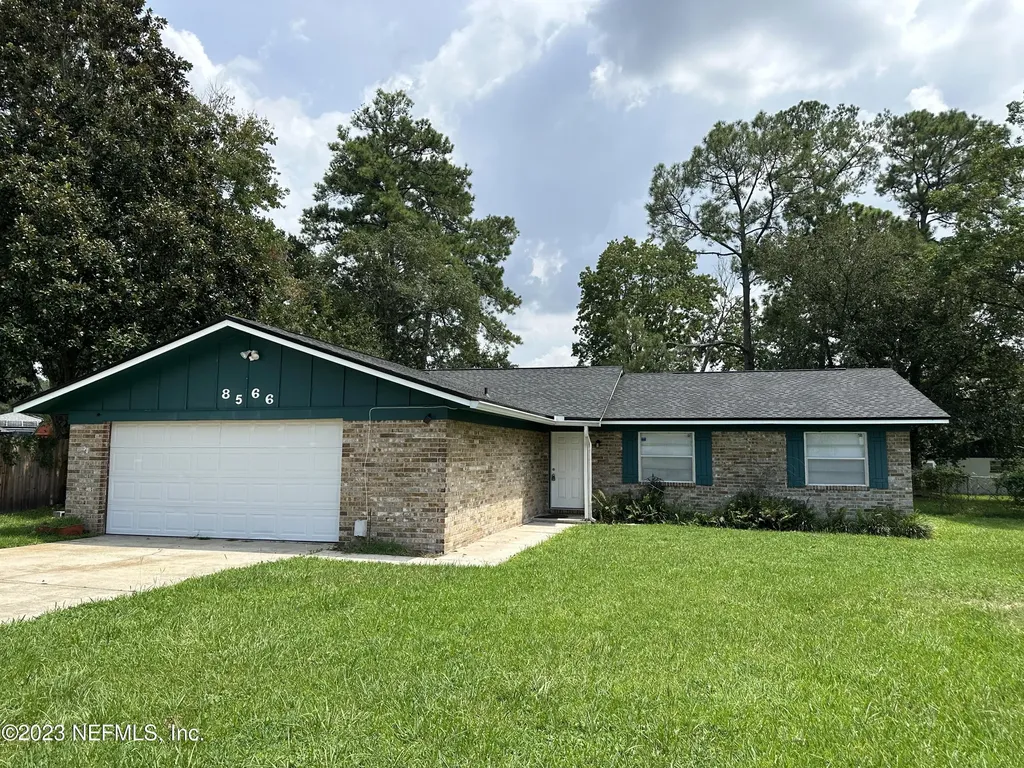 8566 Pebble Street Jacksonville FL 32221