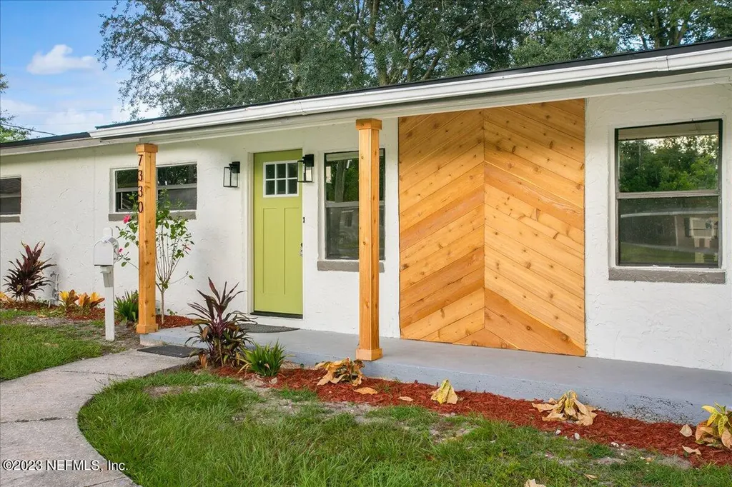 7330 Burlingame Court Jacksonville FL 32211