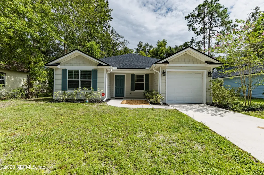 1217 Forbes Street Green Cove Springs FL 32043