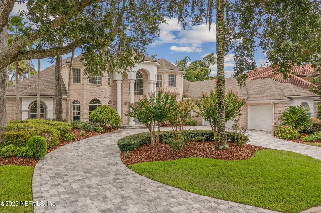 1336 Charter Court E Jacksonville FL 32225