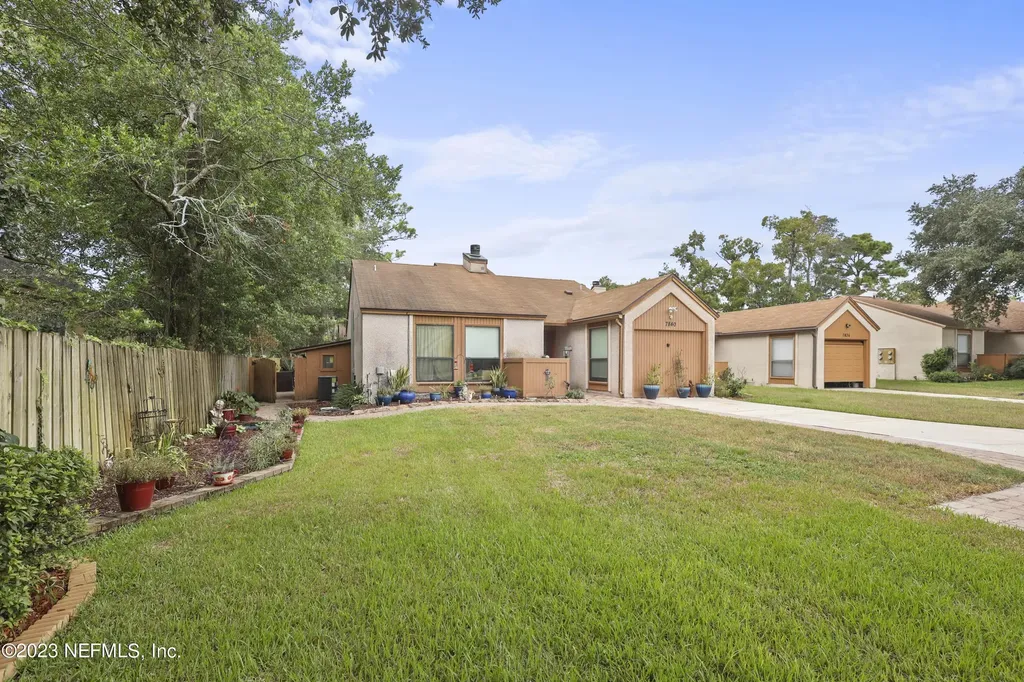 7840 Fawn Oaks Court Jacksonville FL 32256