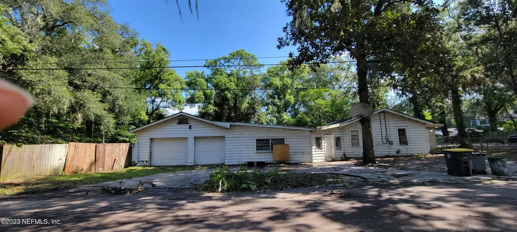 9706 Woodland Avenue Jacksonville FL 32208
