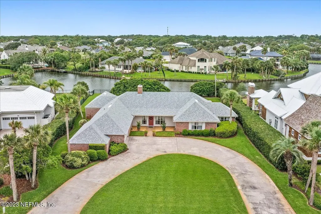 16 La Vista Drive Ponte Vedra Beach FL 32082