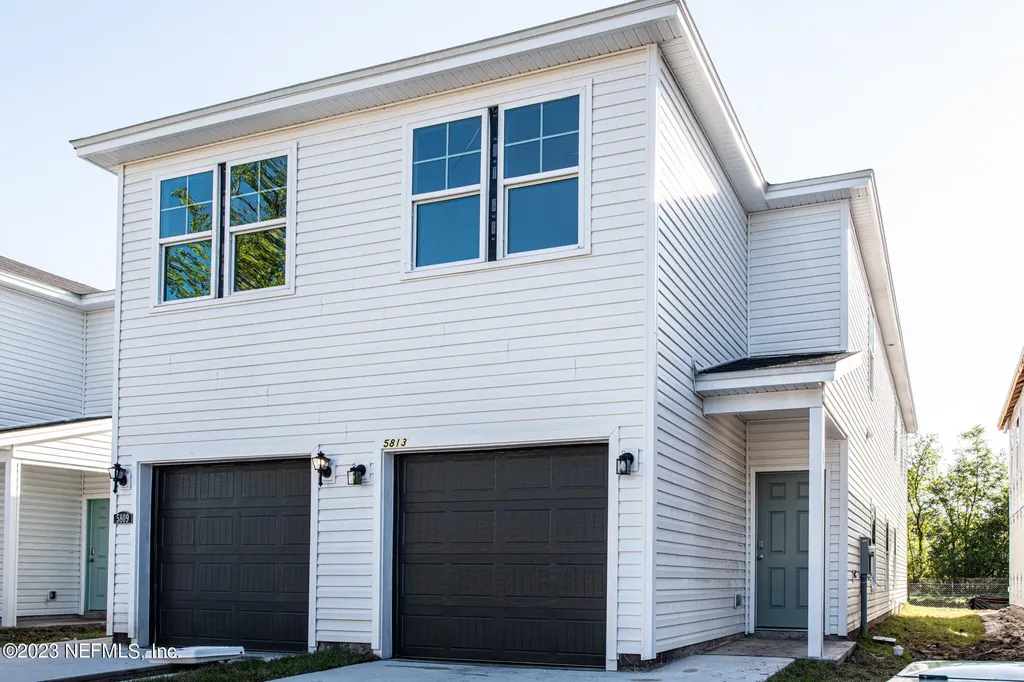 8090 Cheryl Ann Lane Jacksonville FL 32244