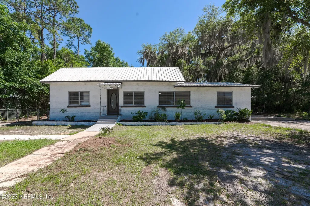 1905 Oak Street Palatka FL 32177