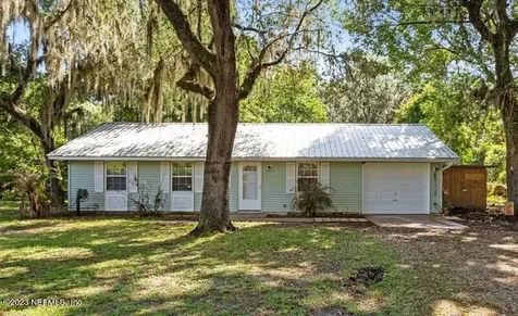 112 River Road Drive Palatka FL 32177
