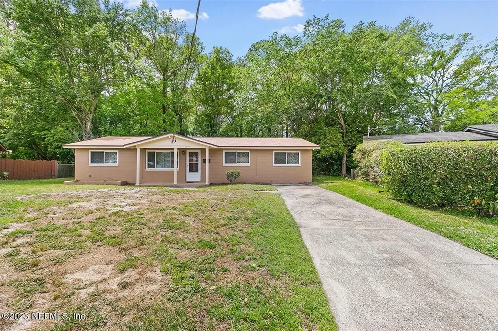 6990 Robert F Kennedy Circle Jacksonville FL 32209