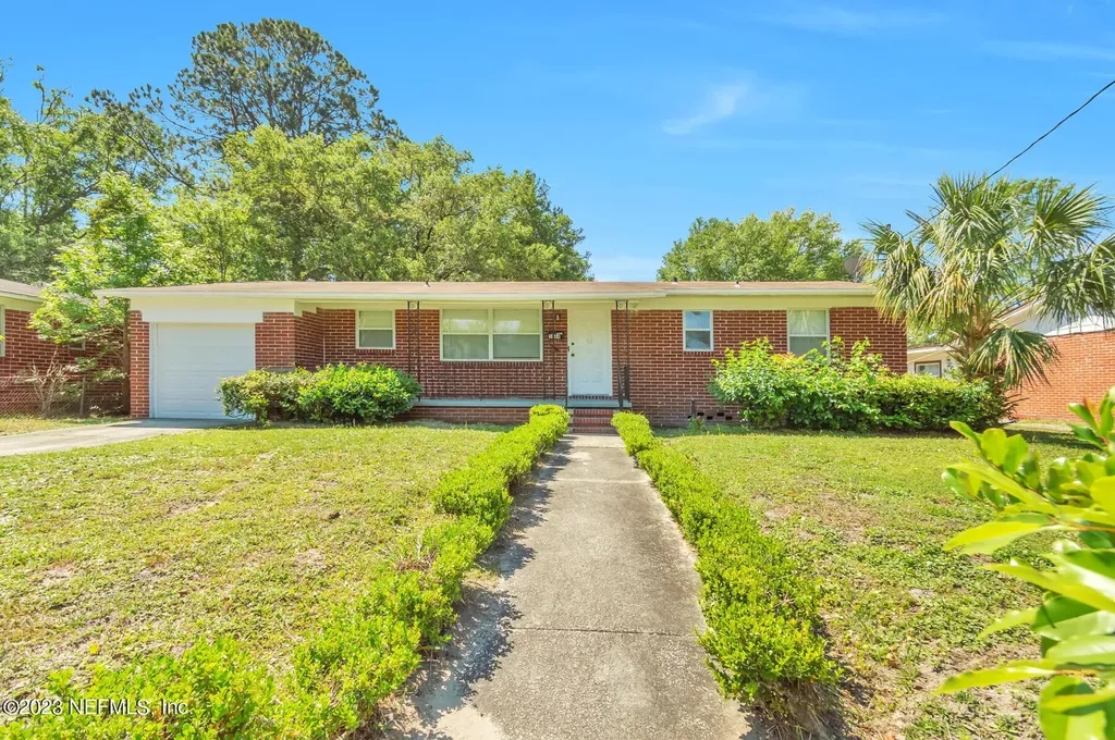 5044 Jies Court Jacksonville FL 32209