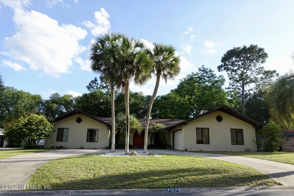 7076 Lenczyk Drive Jacksonville FL 32277