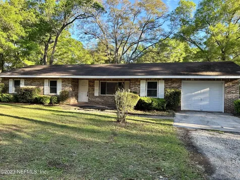852 Branscomb Road Green Cove Springs FL 32043