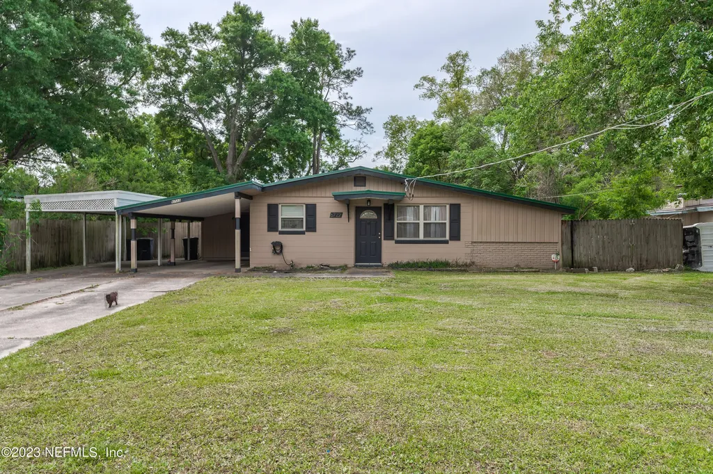 6722 Peter Rabbit Drive N Jacksonville FL 32210