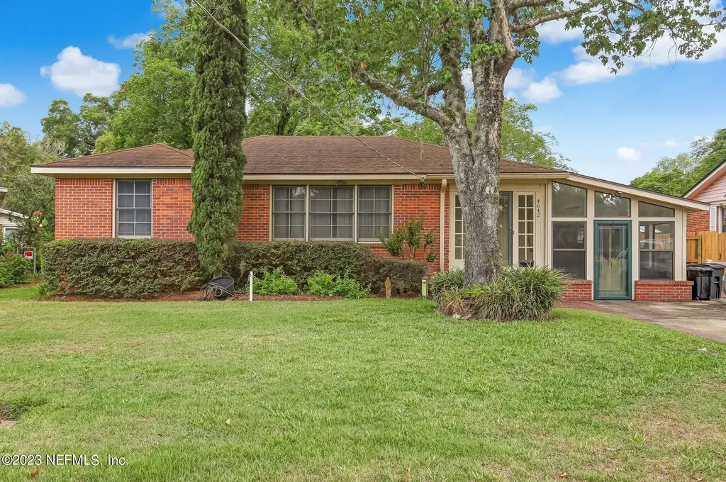 4642 Birchwood Avenue Jacksonville FL 32207