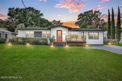 828 Moravon Avenue Jacksonville FL 32211