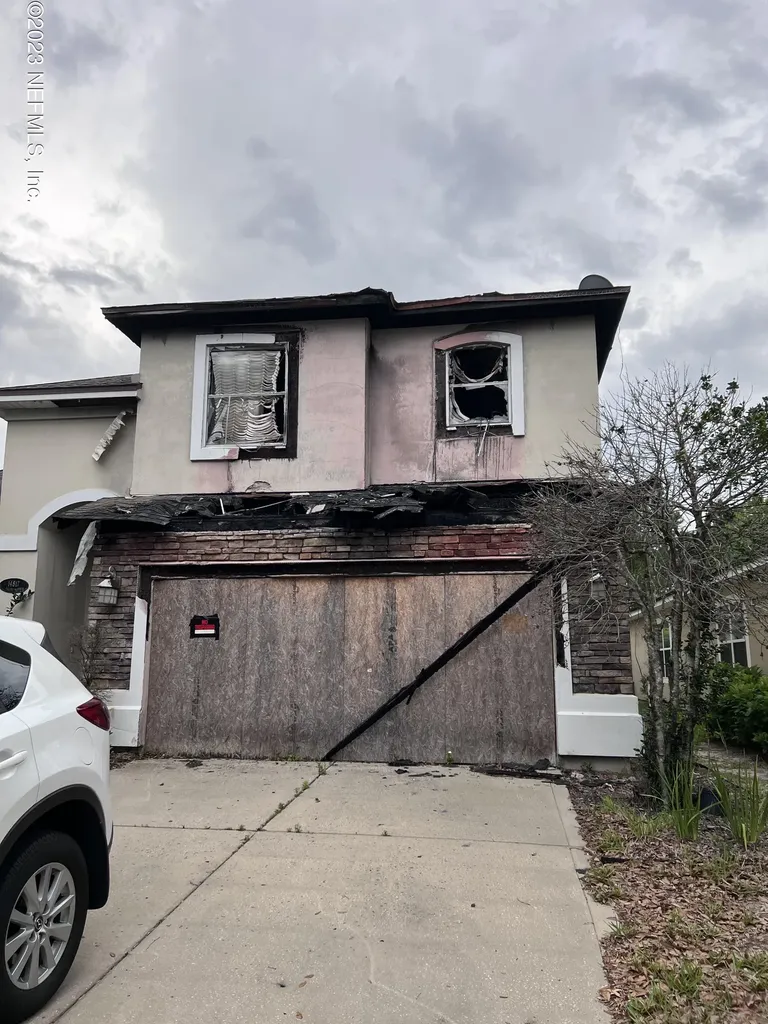 14817 Falling Waters Drive Jacksonville FL 32258