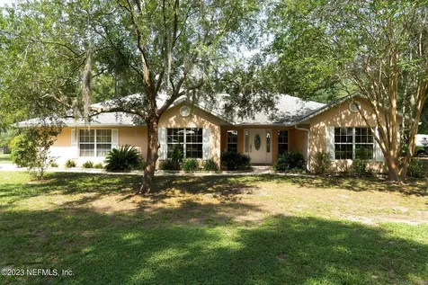 141 Round Lake Circle Palatka FL 32177