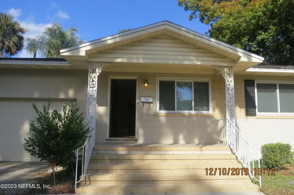 5247 Burdette Road Jacksonville FL 32211