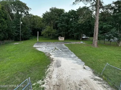 5247 Sweat Road Green Cove Springs FL 32043