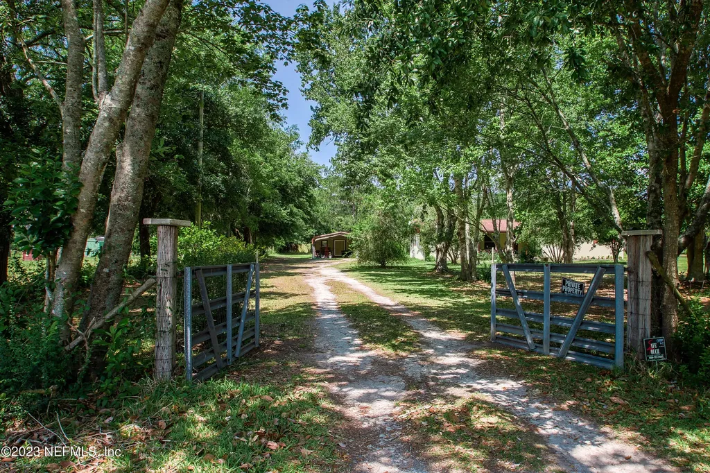 1580 Brangus Road Middleburg FL 32068
