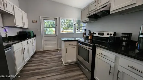 804 N Pine Avenue Green Cove Springs FL 32043